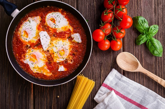 10 Healthy Ways to Use Leftover Pasta Sauce